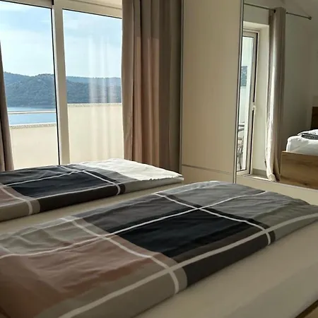 Luxury Horizon * Tisno