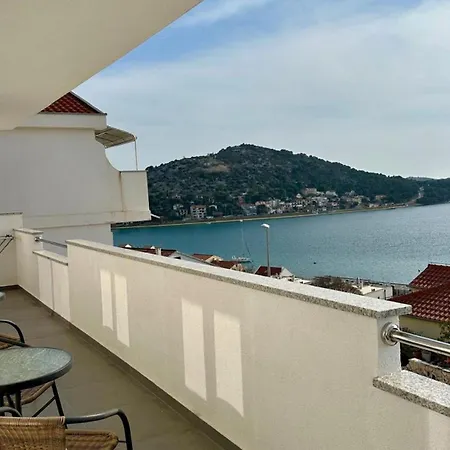 Διαμέρισμα Luxury Horizon Tisno