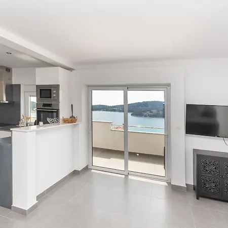 Luxury Horizon Tisno