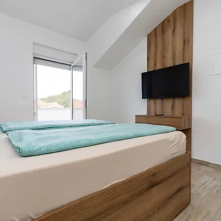 Luxury Horizon Apartment