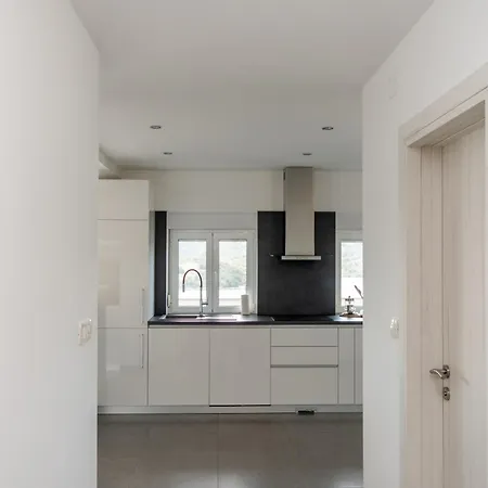 Luxury Horizon Apartment