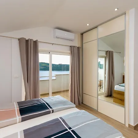 Luxury Horizon Tisno