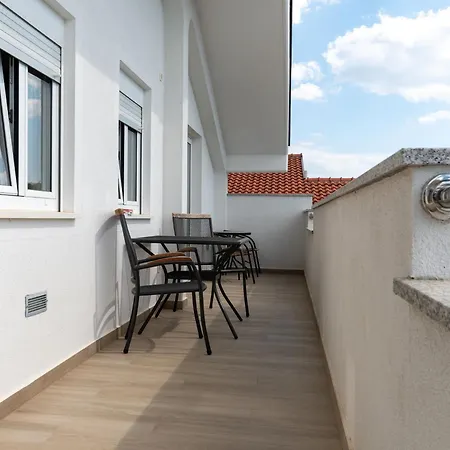 Luxury Horizon Apartment