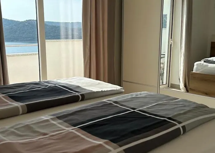 Luxury Horizon * Tisno